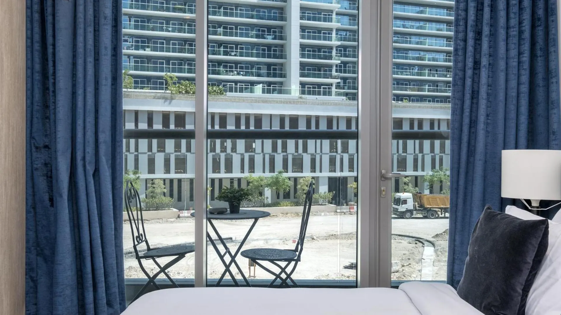 Downtown Apartment Studio Near Burj Khalifa Dubai 0*,  United Arab Emirates
