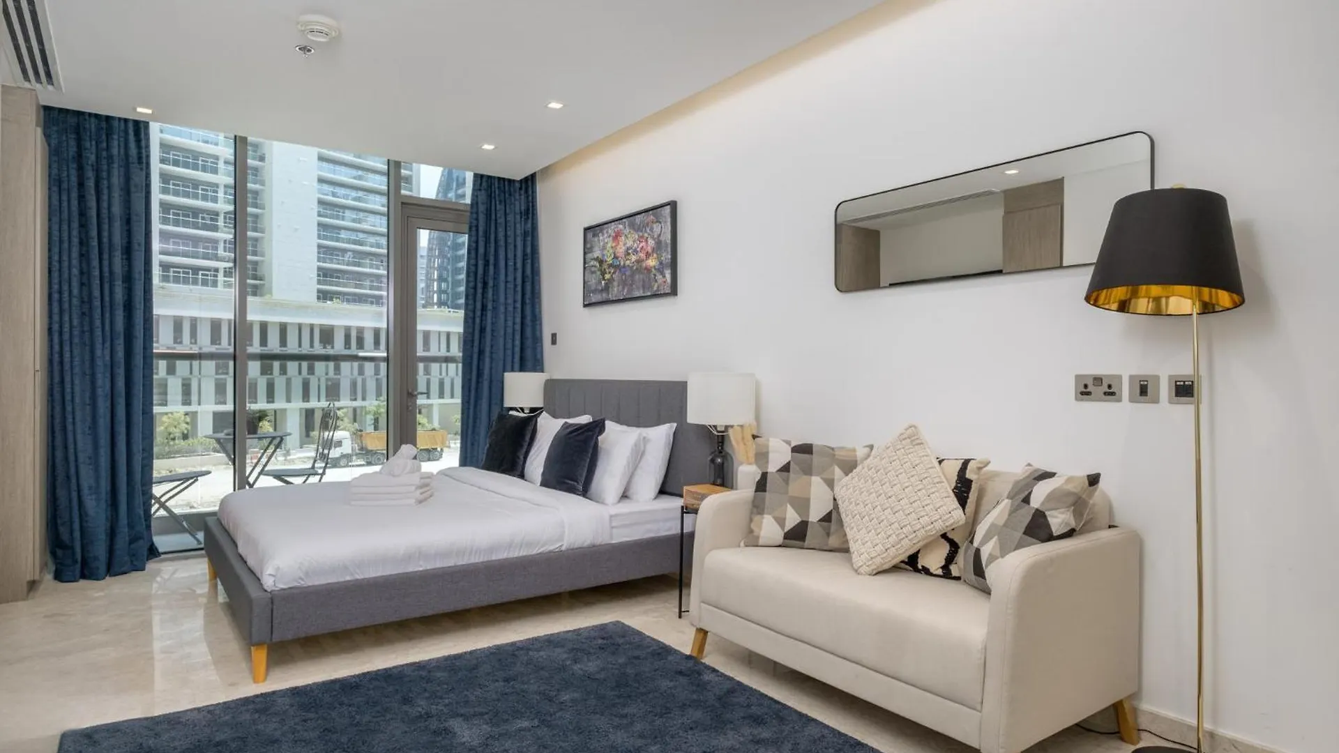 Downtown Apartment Studio Near Burj Khalifa Dubai