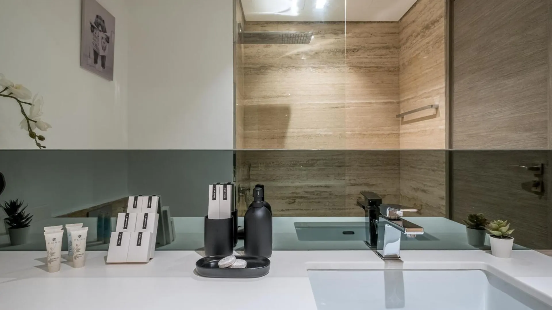 Downtown Apartment Studio Near Burj Khalifa Dubai